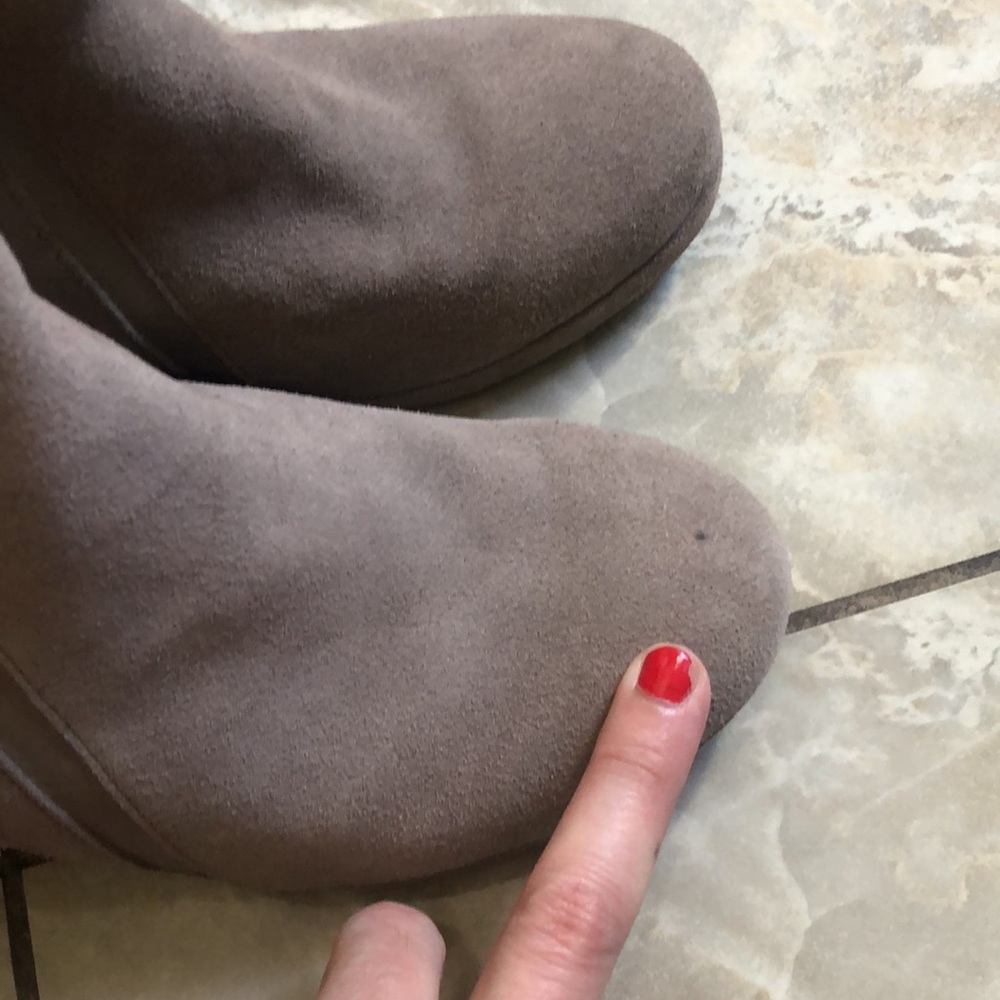 Dolce Vita suede Chelsea wedge booties, fall and spring booties neutral - Picture 8 of 12